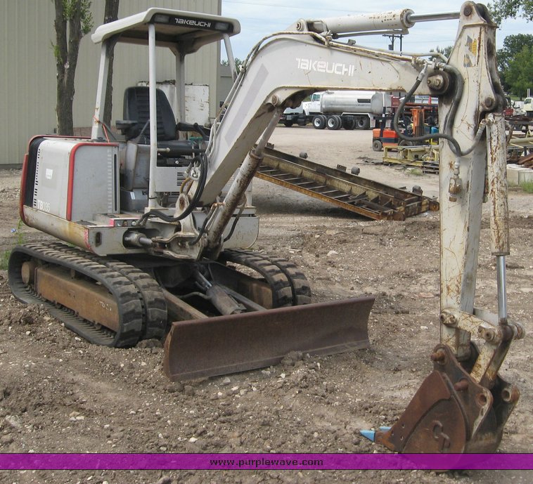 image for item 8633 Takeuchi TB035 mini track excavator