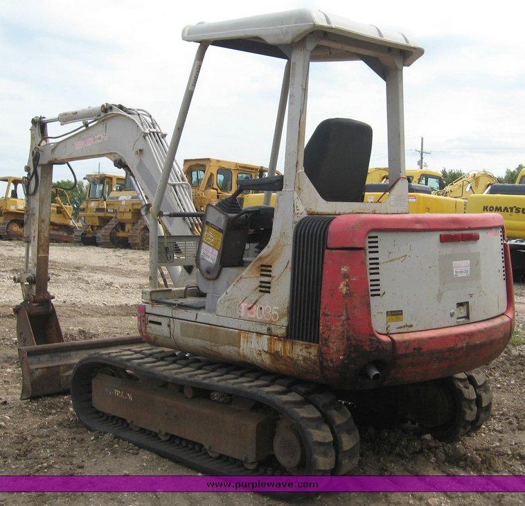 image for item 8633 Takeuchi TB035 mini track excavator