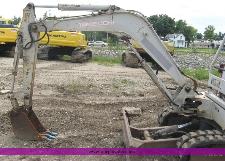 image for item 8633 Takeuchi TB035 mini track excavator