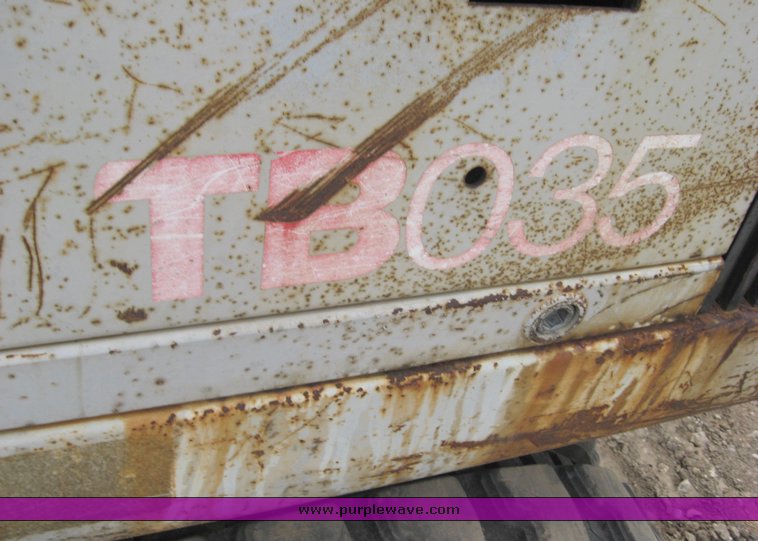 image for item 8633 Takeuchi TB035 mini track excavator