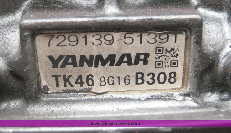 image for item 8633 Takeuchi TB035 mini track excavator