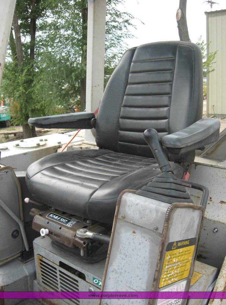 image for item 8633 Takeuchi TB035 mini track excavator