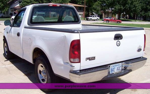 image for item 1200 2002 Ford F150 pickup truck