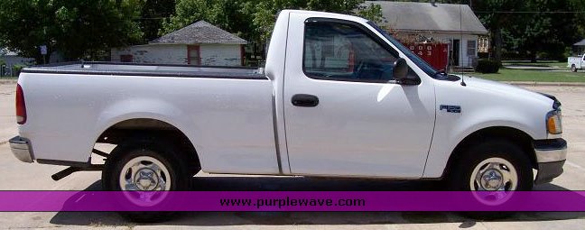 image for item 1200 2002 Ford F150 pickup truck