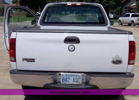image for item 1200 2002 Ford F150 pickup truck
