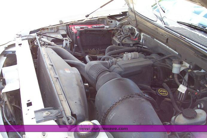 image for item 1200 2002 Ford F150 pickup truck