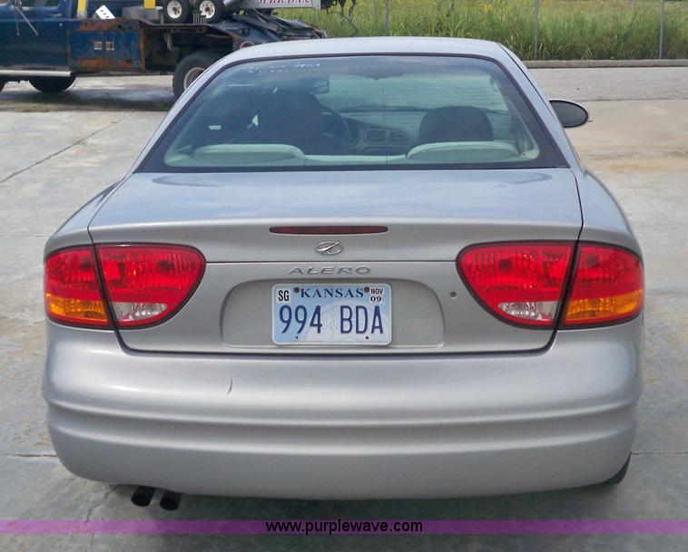 image for item 3440 1999 Oldsmobile Alero GL