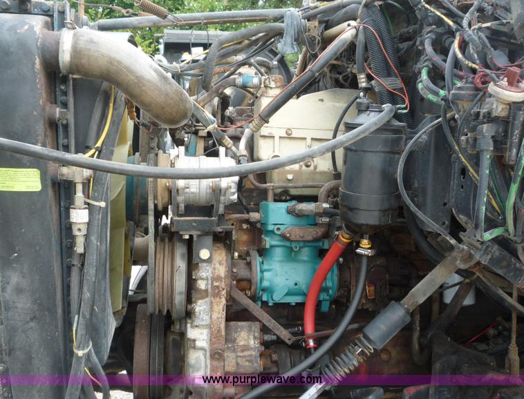 image for item 4087 1984 Ford Conventional N LNT9000 tractor truck