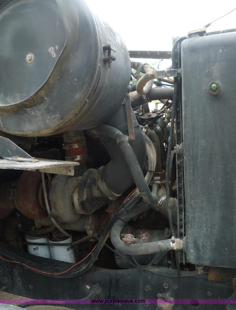 image for item 4087 1984 Ford Conventional N LNT9000 tractor truck