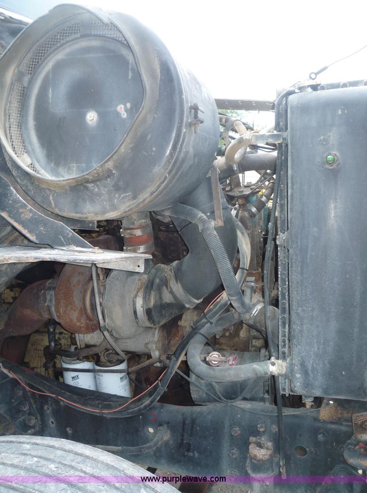 image for item 4087 1984 Ford Conventional N LNT9000 tractor truck