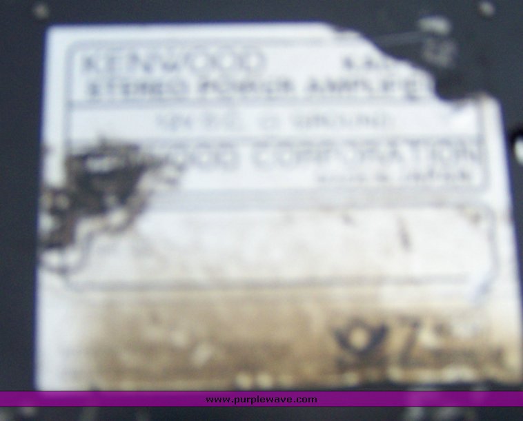 image for item 6009 Kenwood amp with dual speaker box