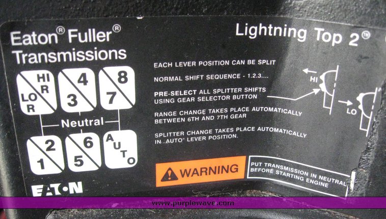 image for item 6945 2003 Freightliner Convensional FLD120