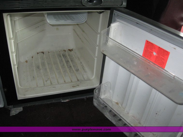 image for item 6945 2003 Freightliner Convensional FLD120