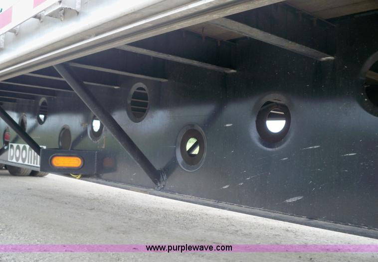 image for item 6949 2007 Doonan 53'L x 102"W steel-aluminum combo spread axle step-deck trailer