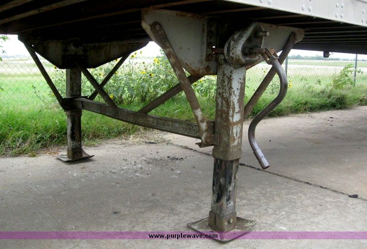 image for item 8066 1997 Trailmobile 53' dry van trailer