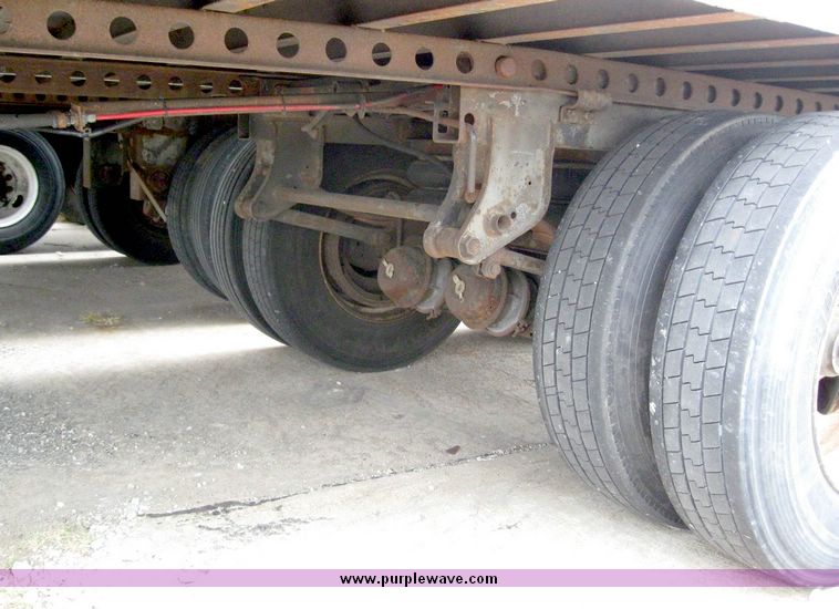 image for item 8068 1999 Wabash 53' dry van trailer