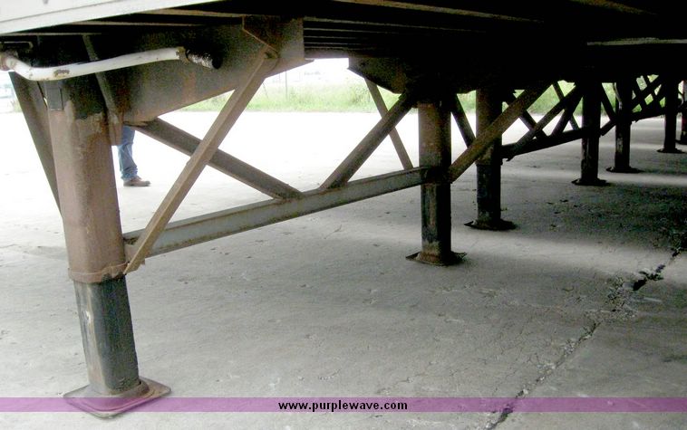 image for item 8070 1999 Wabash 53' dry van trailer