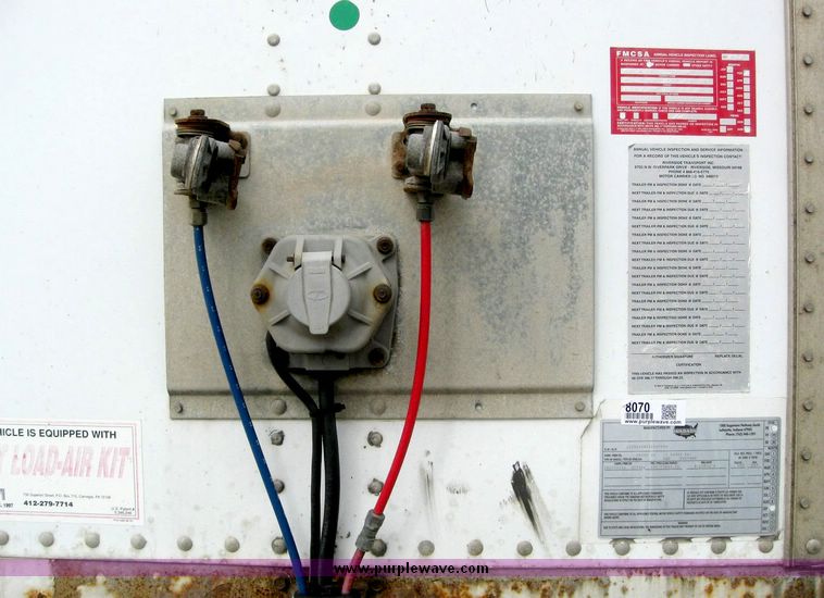 image for item 8070 1999 Wabash 53' dry van trailer