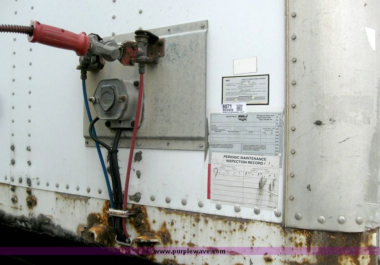 image for item 8071 1999 Wabash 53' dry van trailer