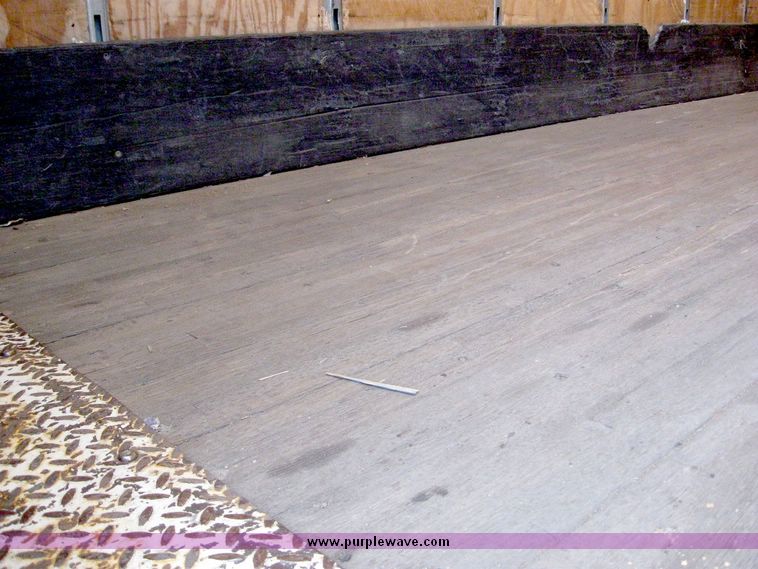 image for item 8072 1999 Wabash 53' dry van trailer