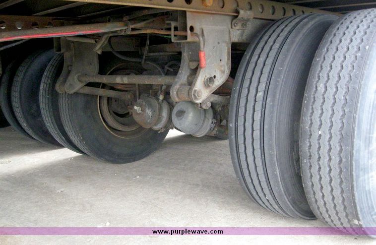 image for item 8072 1999 Wabash 53' dry van trailer