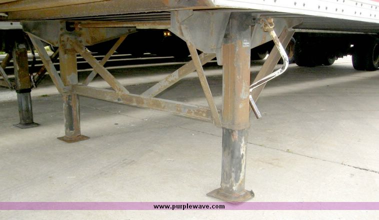 image for item 8072 1999 Wabash 53' dry van trailer