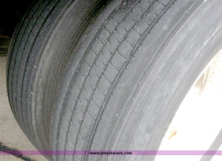 image for item 8074 2000 Trailmobile 53' dry van trailer