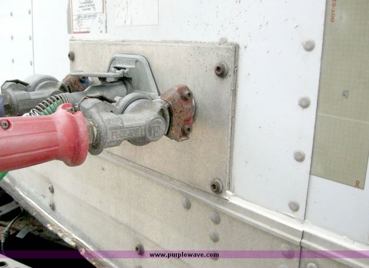 image for item 8074 2000 Trailmobile 53' dry van trailer