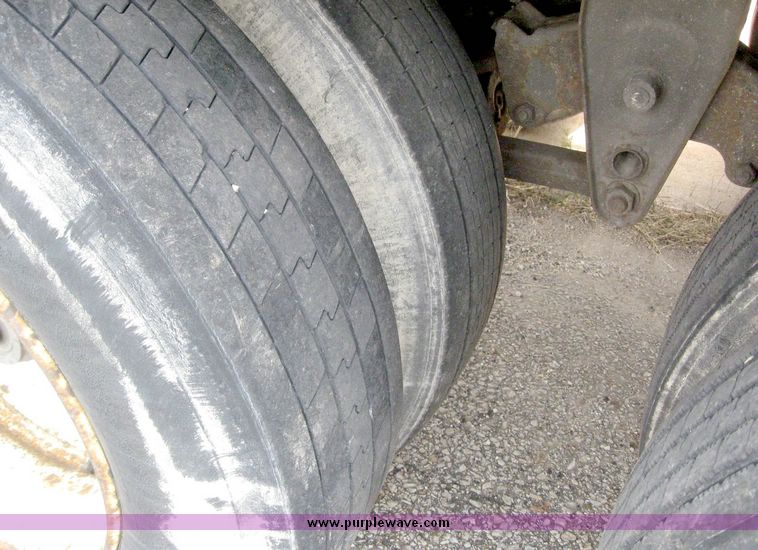 image for item 8078 1999 Wabash 53' dry van trailer