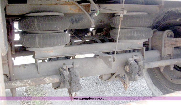 image for item 8078 1999 Wabash 53' dry van trailer