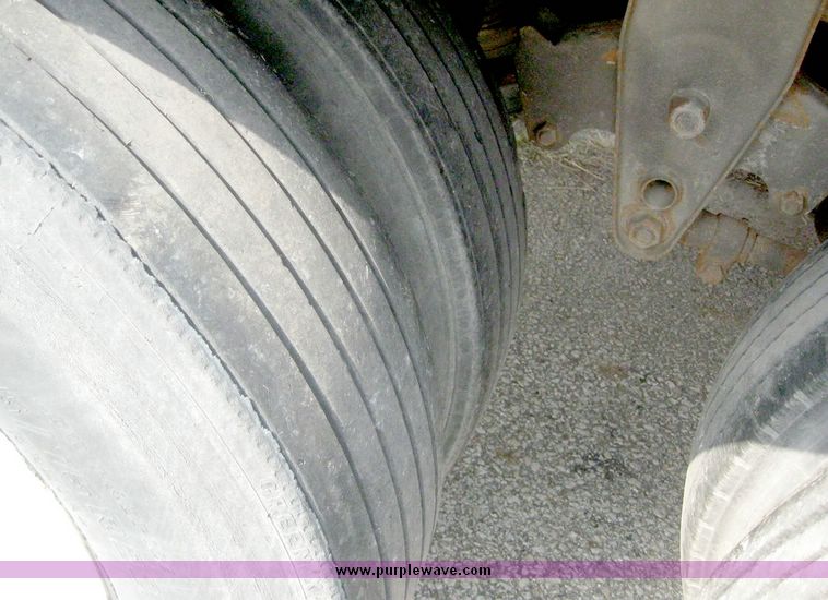 image for item 8079 1999 Wabash 53' dry van trailer