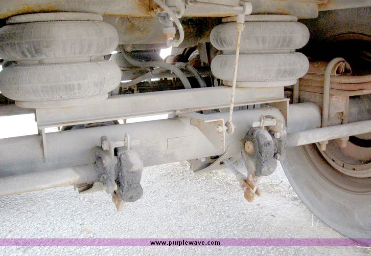 image for item 8079 1999 Wabash 53' dry van trailer