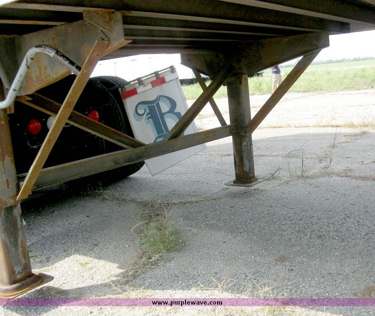 image for item 8079 1999 Wabash 53' dry van trailer