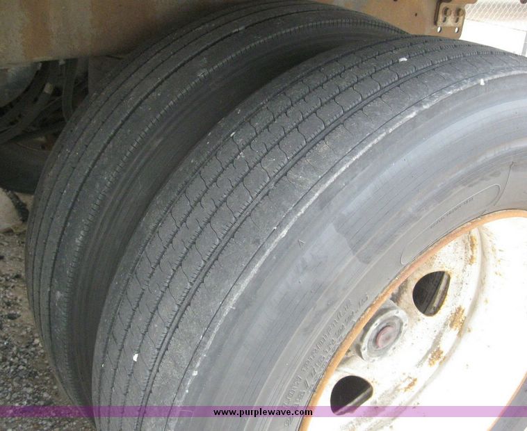 image for item 8080 2000 Trailmobile 53' dry van trailer