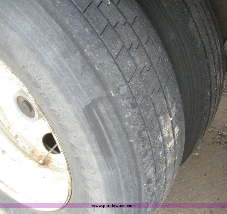 image for item 8080 2000 Trailmobile 53' dry van trailer