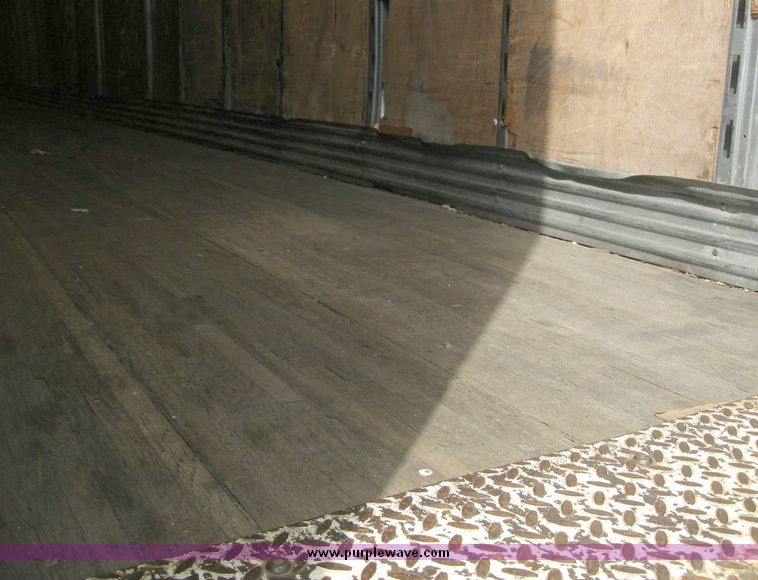 image for item 8082 1999 Wabash 53' dry van trailer