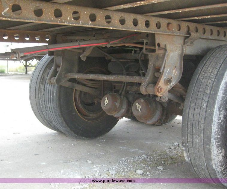 image for item 8082 1999 Wabash 53' dry van trailer