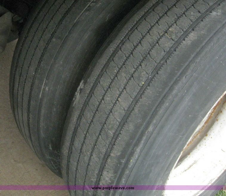 image for item 8088 1999 Wabash 53' dry van trailer