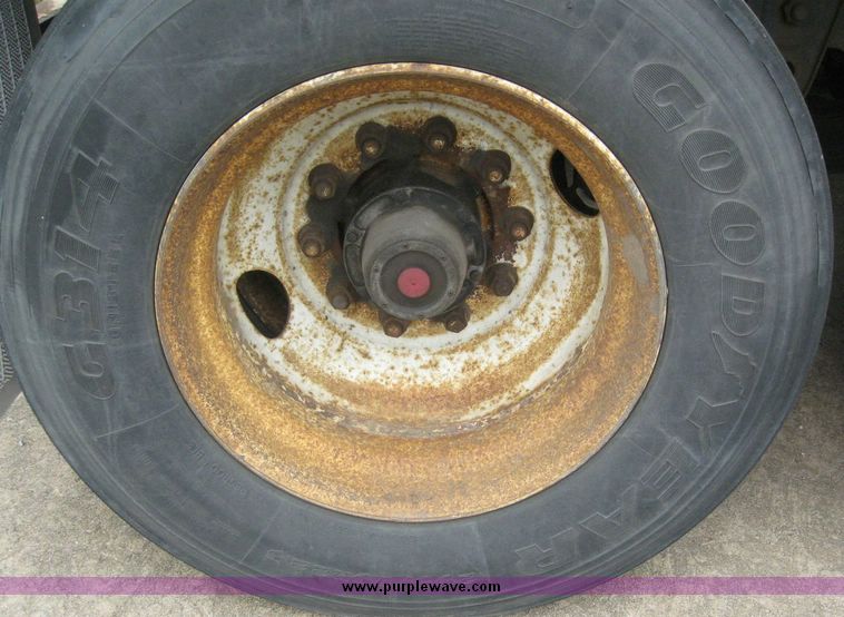 image for item 8089 1999 Wabash 53' dry van trailer