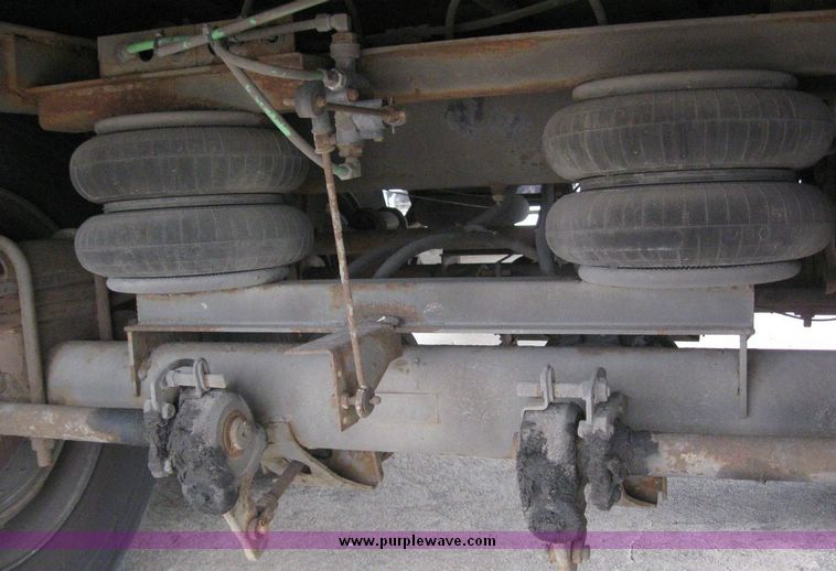 image for item 8089 1999 Wabash 53' dry van trailer