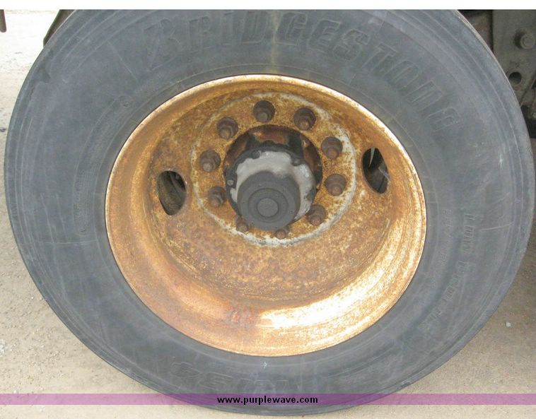 image for item 8091 1999 Wabash 53' dry van trailer