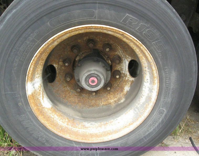 image for item 8092 1999 Wabash 53' dry van trailer