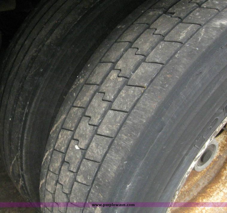 image for item 8092 1999 Wabash 53' dry van trailer