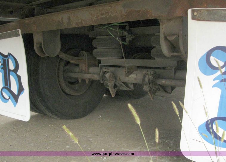 image for item 8092 1999 Wabash 53' dry van trailer