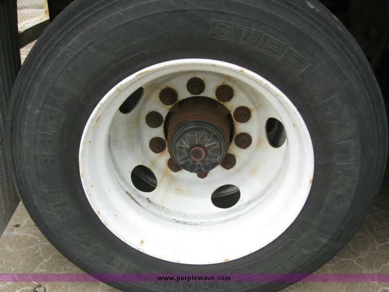 image for item 8094 1999 Wabash 53' dry van trailer