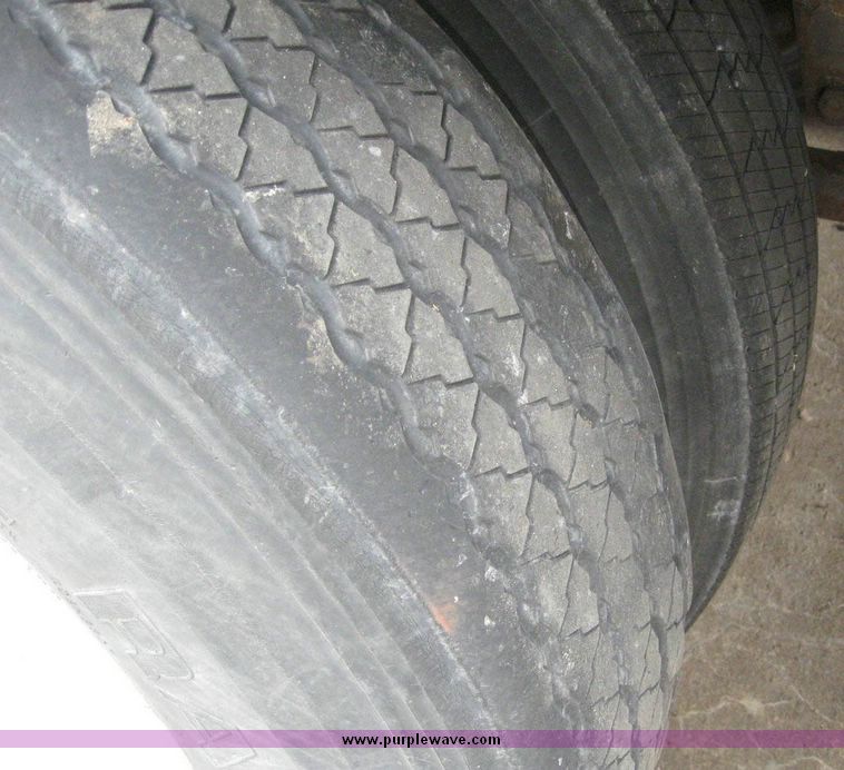 image for item 8094 1999 Wabash 53' dry van trailer