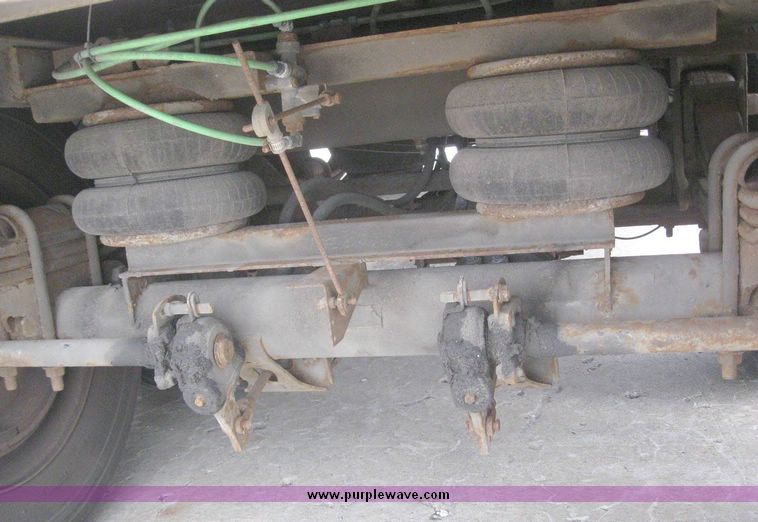 image for item 8094 1999 Wabash 53' dry van trailer