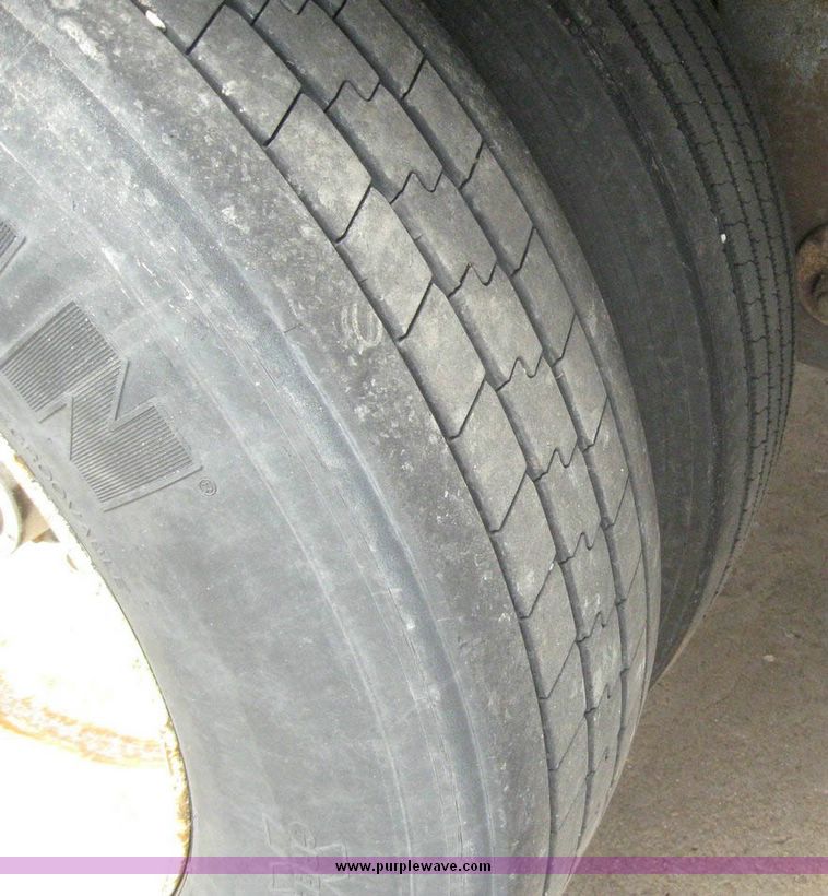 image for item 8095 2000 Trailmobile 53' dry van trailer