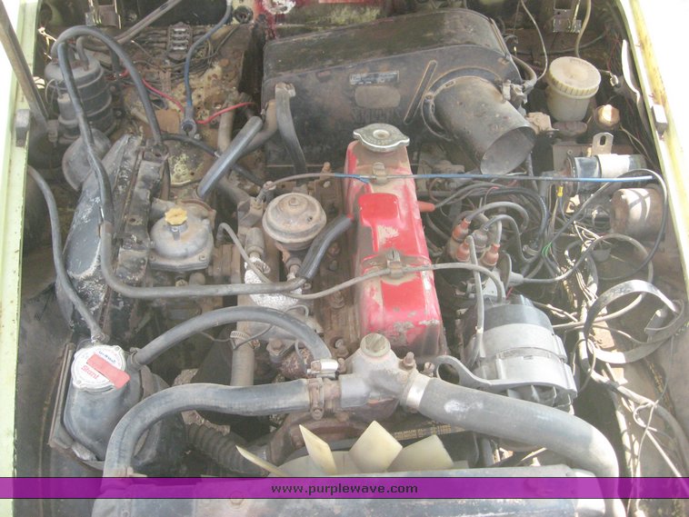 image for item 8638 1977 MG Midget convertible