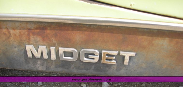 image for item 8638 1977 MG Midget convertible